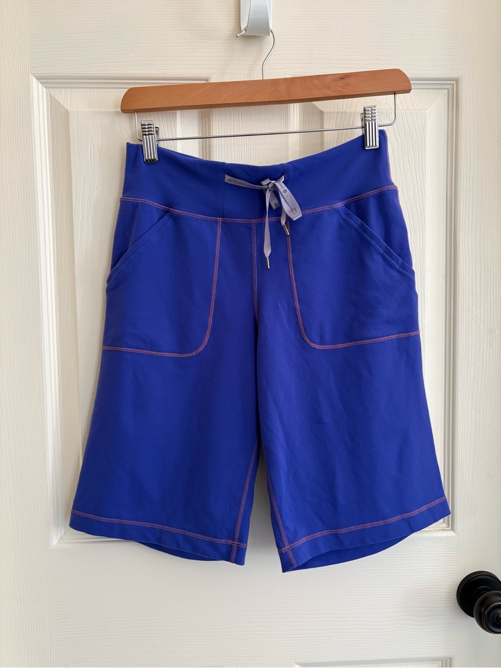 Lululemon Be Still - Purple - Bermuda Shorts Pockets Womens 2